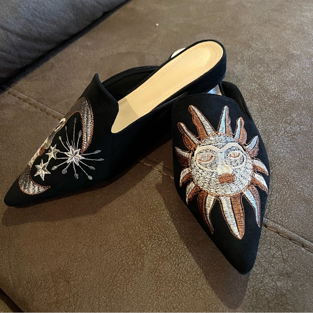 Moon and Star Pointed Flats